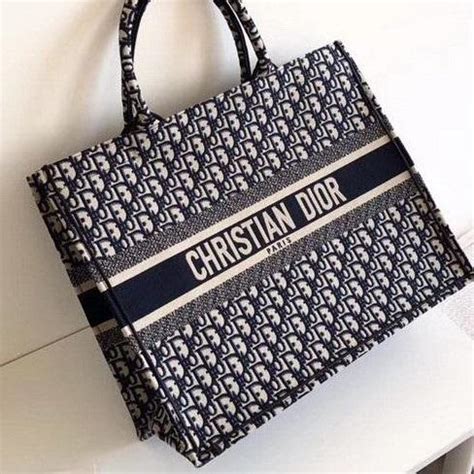 bolsa de praia christian dior preço|Todas as bolsas .